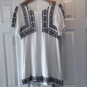 Alya White with.Navy Embroidered Front Open Tie Back Bohemian Dress SZ LARGE